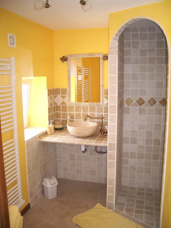 Le Mas Fa Sua Bed and Breakfast Malataverne Buitenkant foto